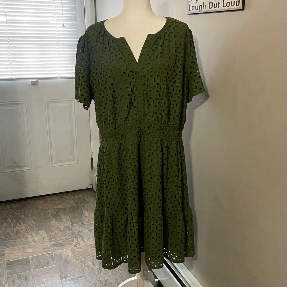 👗 PrettyGarden V-Neck Short Sleeve A-Line Hollow Out Lace Ruffle Dress - XXL